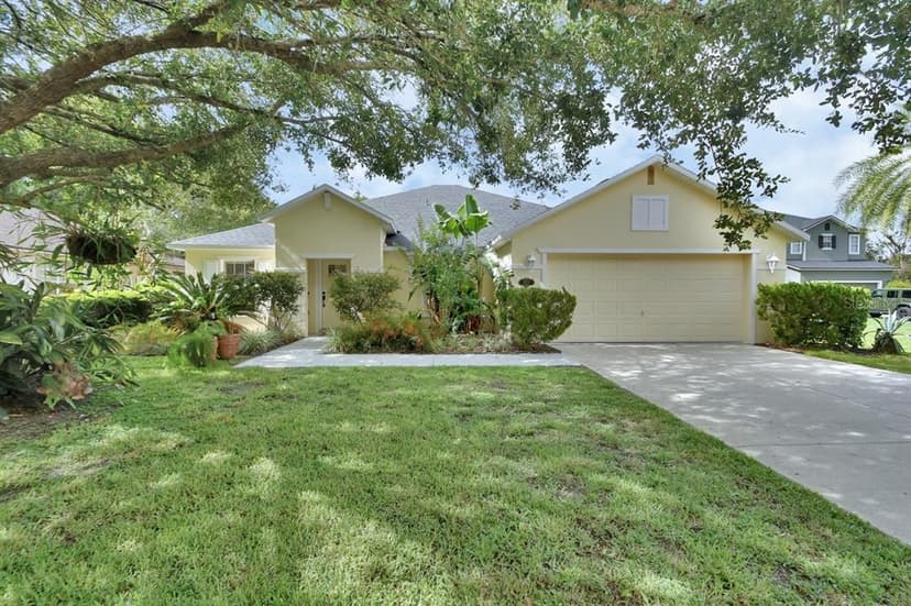 This beautiful new listing has everything you’re looking for! Perfectly situated near Downtown DeLand and I-4, this home offers both convenience and comfort in an ideal location