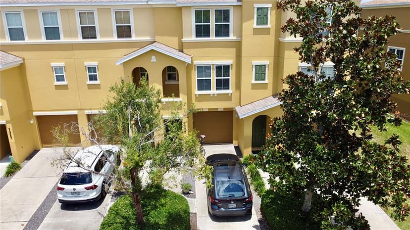 Welcome to this beautifully maintained 2-bedroom, 2