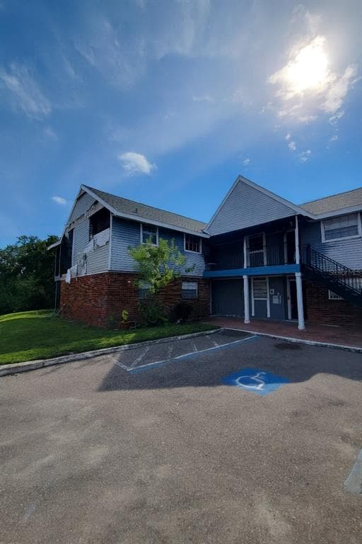 Welcome to 200 Country Club Way Unit 1302 in Largo, FL — a beautifully updated condo in the sought-after Venetia Country Club community, offering serene views, spacious interiors, and resort-style amenities just minutes from the Gulf Coast